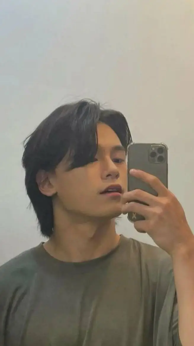 ai character: Cha Woo~Min background