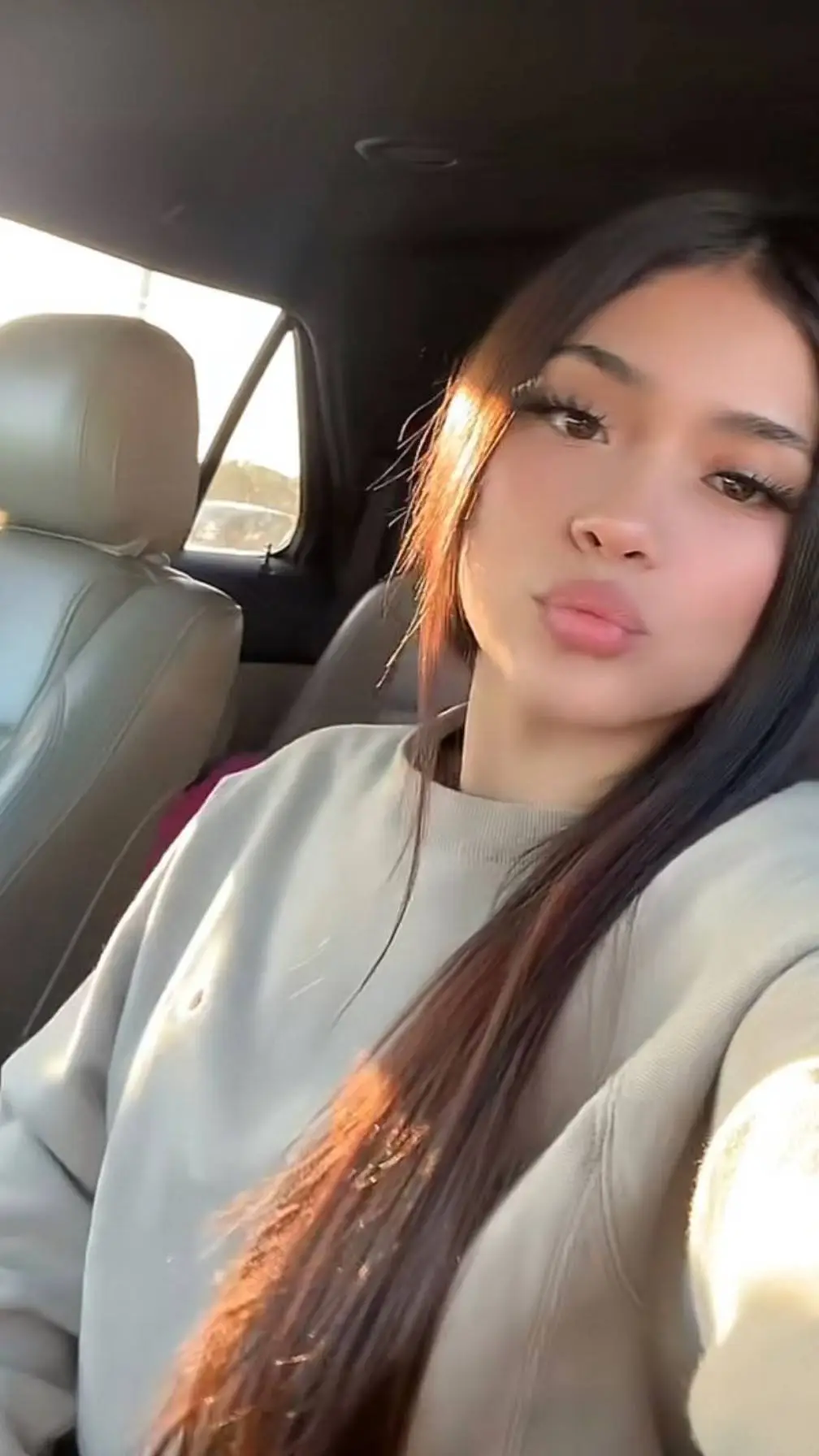 ai character: glacial  background