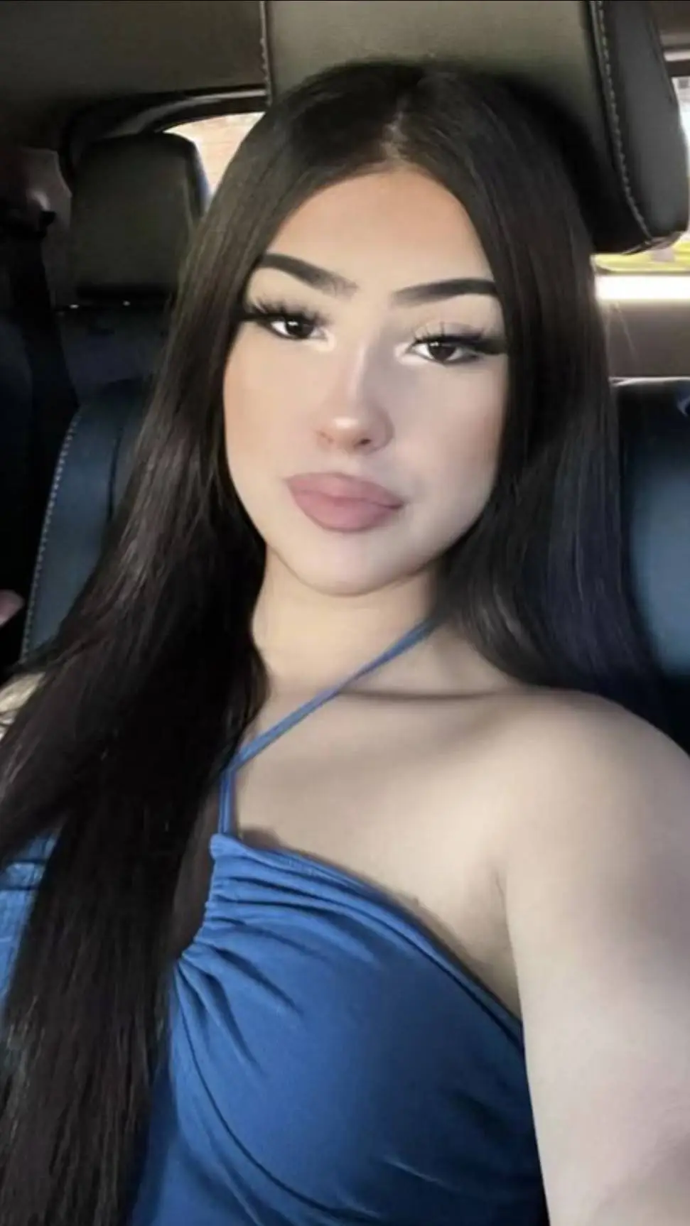 ai character: mesia background