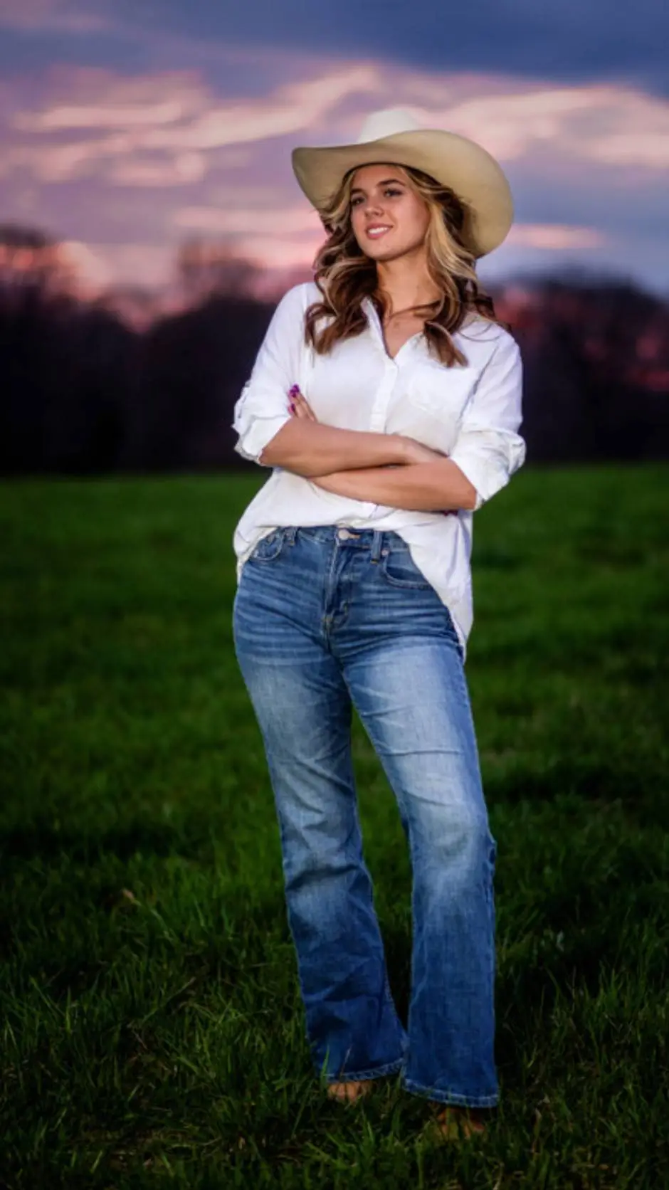 ai character: Sophie background