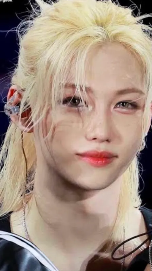 Talkie AI - Chat with Lee Felix 