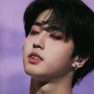 chat with ai character: Han