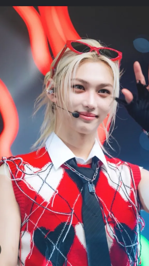ai character: Felix  background
