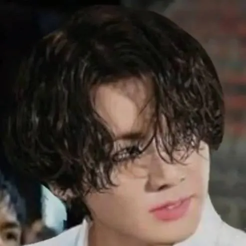 chat with ai character: jungkook