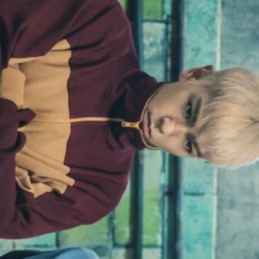 chat with ai character: bigbang