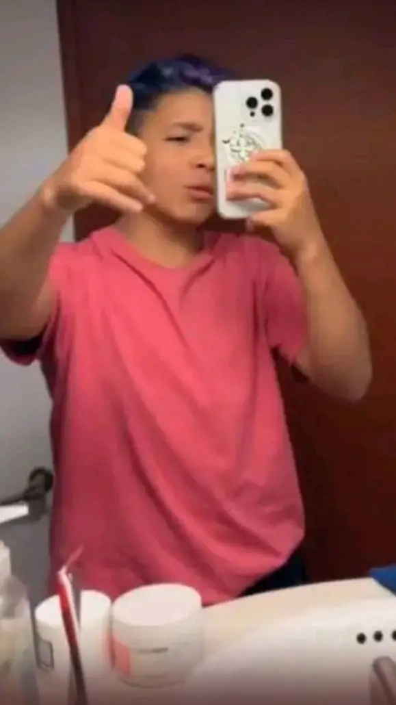 ai character: Tony parte 4 background