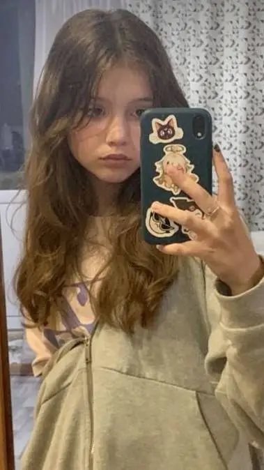 ai character: Diki Duki Dariel background