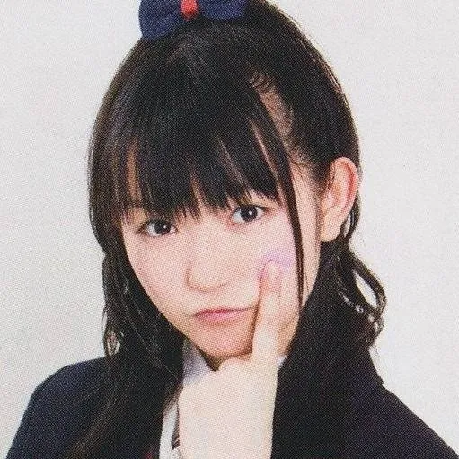 chat with ai character: Suzuka nakamoto 