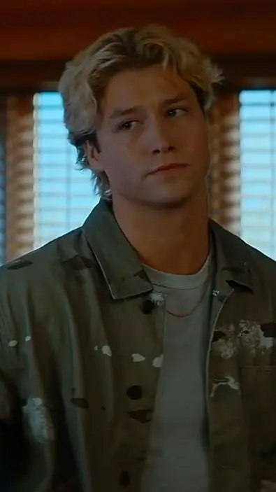 ai character: Dean Di Laurentis background