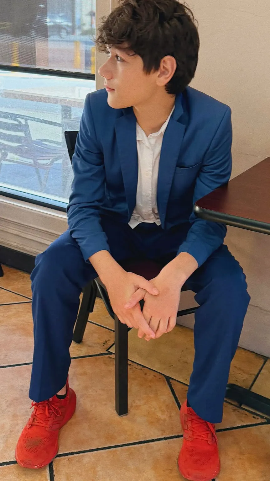 ai character: diezel Ortiz background