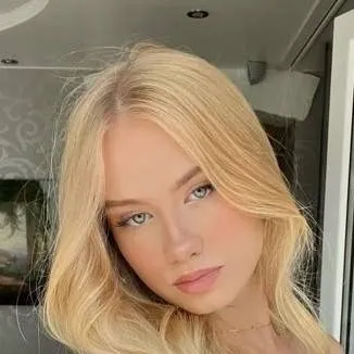 chat with ai character: irmãzinha 