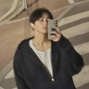 chat with ai character: Jungwon 