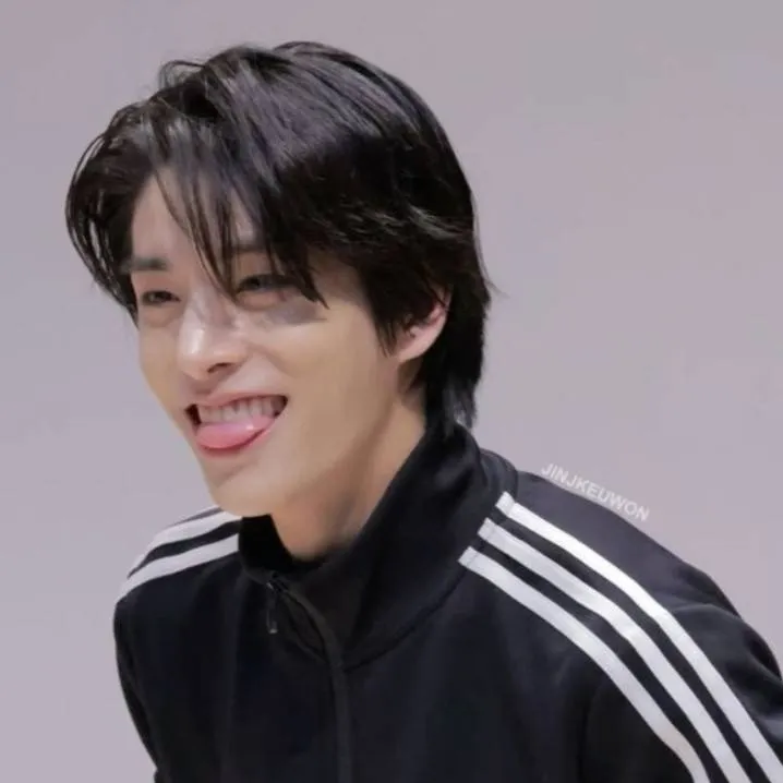 chat with ai character: Jake