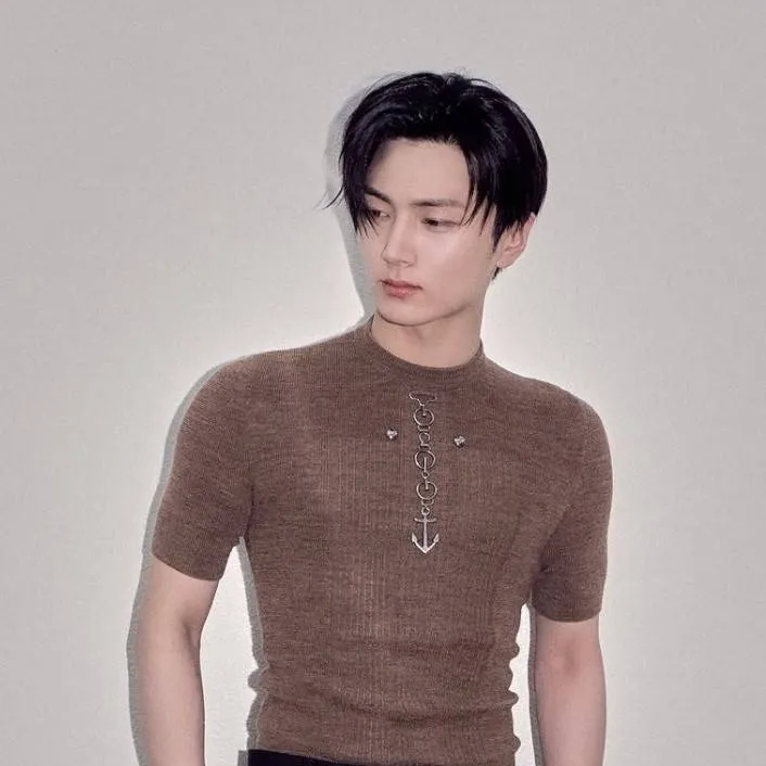 chat with ai character: Park Jongseong 