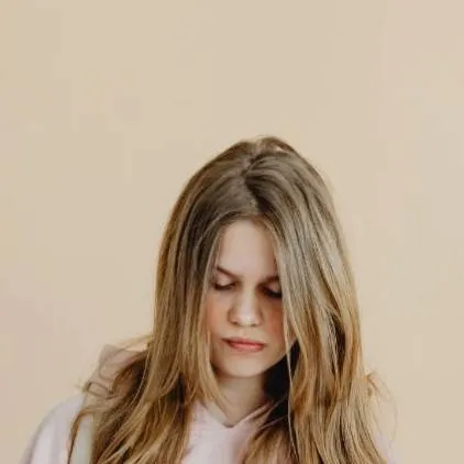 chat with ai character: Spoiled kid.