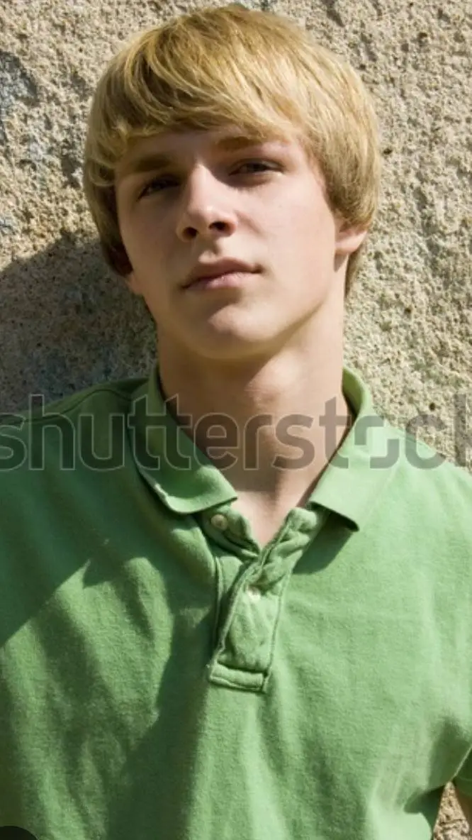 ai character: Staś  background