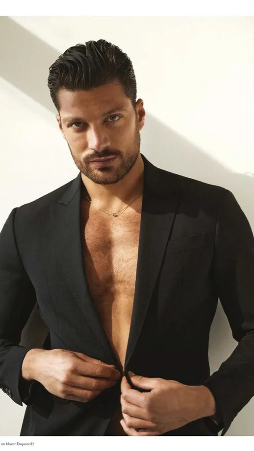 Talkie AI - Chat with Simone susinna 