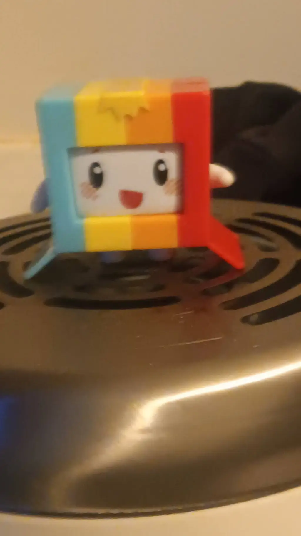 ai character: dinner boxy background