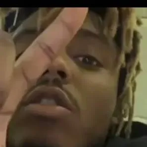 chat with ai character: juice world