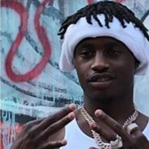 chat with ai character: little TJ