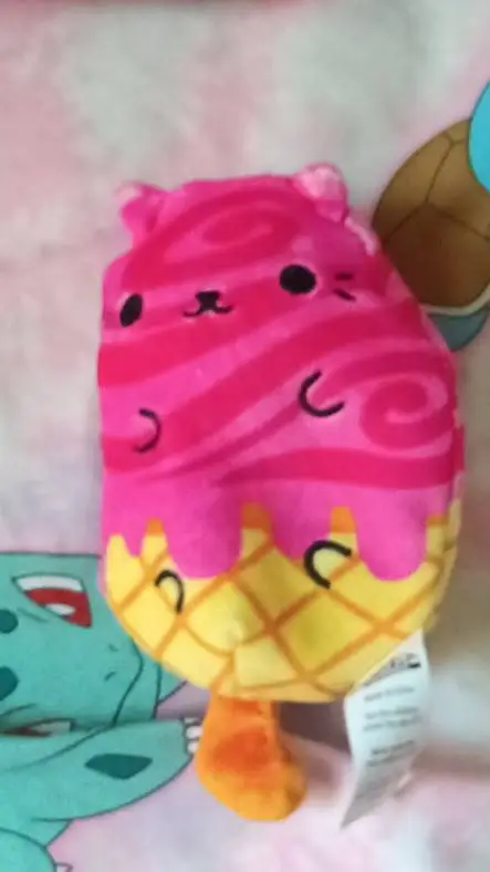 ai character: creepy cat  background