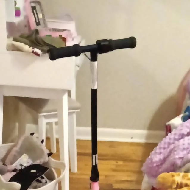 chat with ai character: electric scooter 