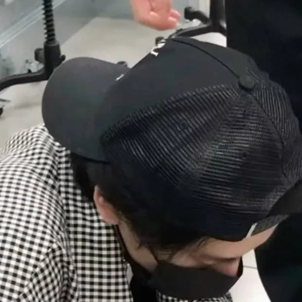 chat with ai character: Jᚣᛕᛊ ᛢᛨᛗ