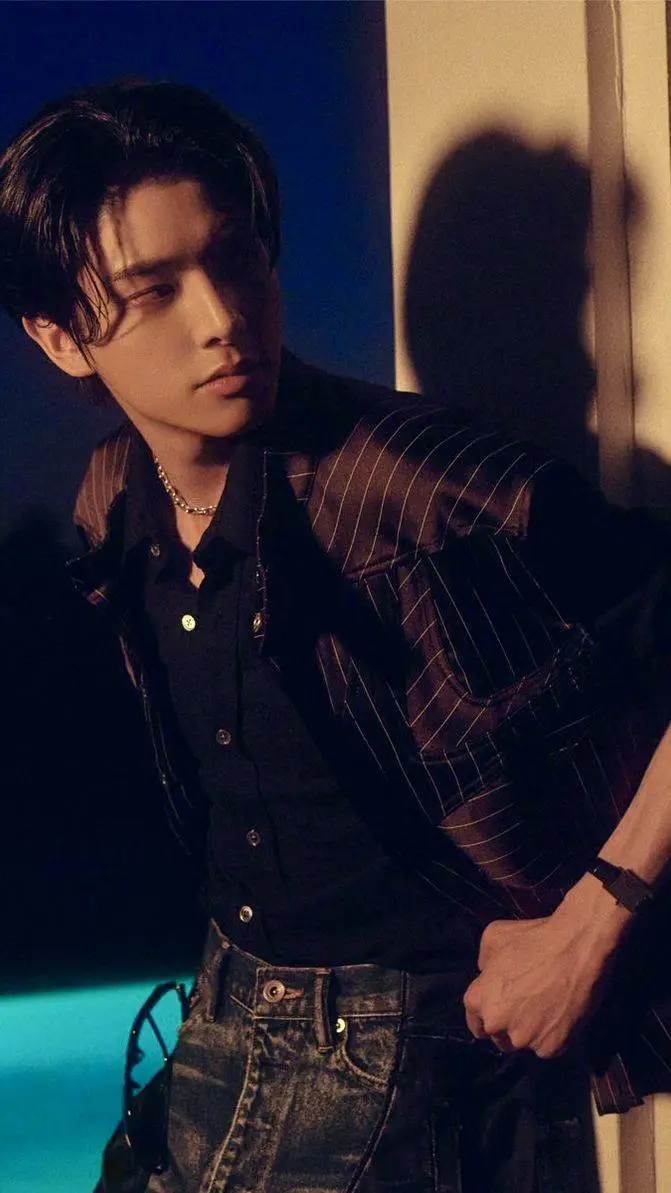 ai character: Jake Sim 🥀✨ background