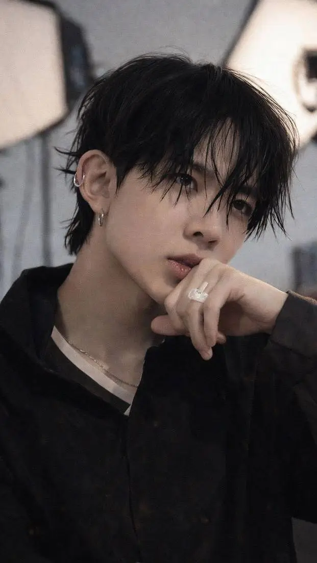 ai character: ☆ 𝙷𝚎𝚎𝚜𝚎𝚞𝚗𝚐 ☆ background