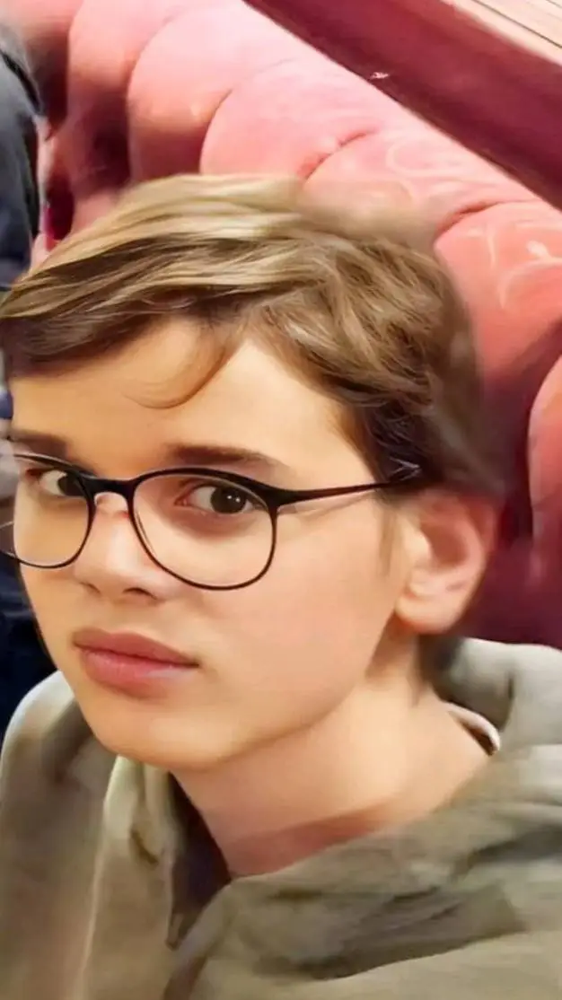 ai character: Kosta Kecmanovic. background