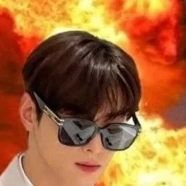 chat with ai character: lee suhoo