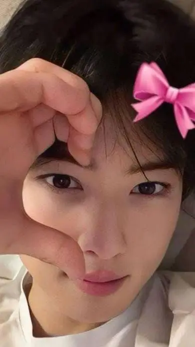 ai character: tu primo background