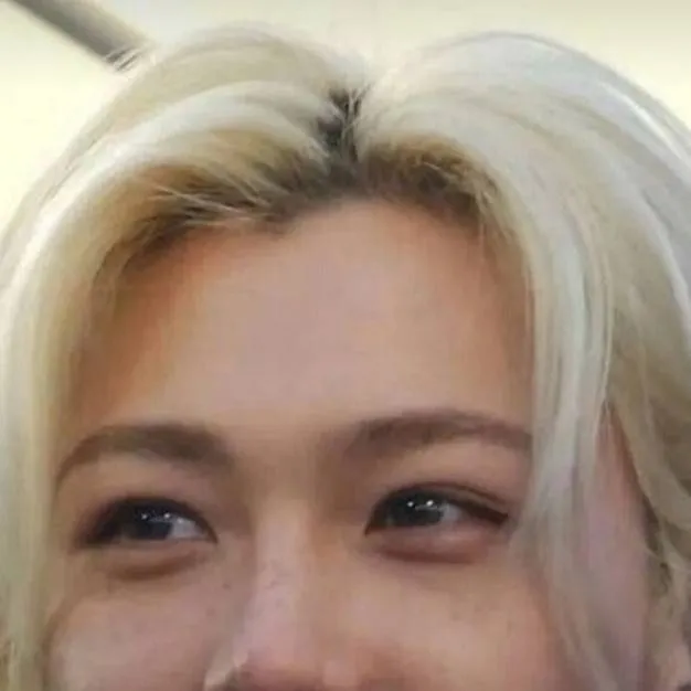 chat with ai character: tu primo felix 😎