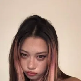 chat with ai character: Megan💗🍪