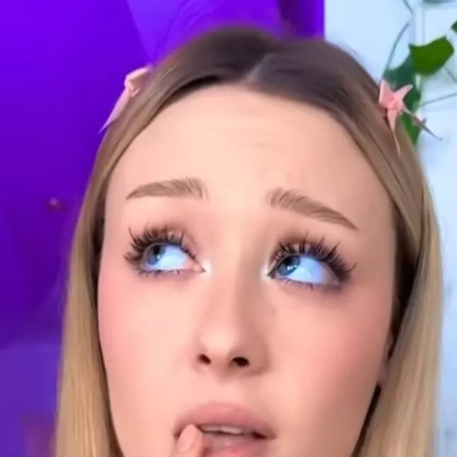 chat with ai character: leramazeratti