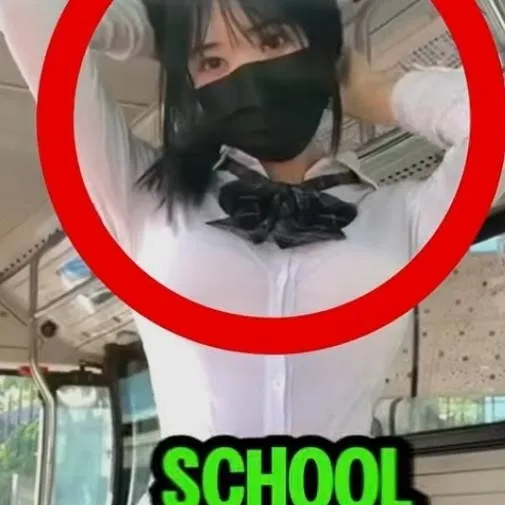 chat with ai character: sarah 