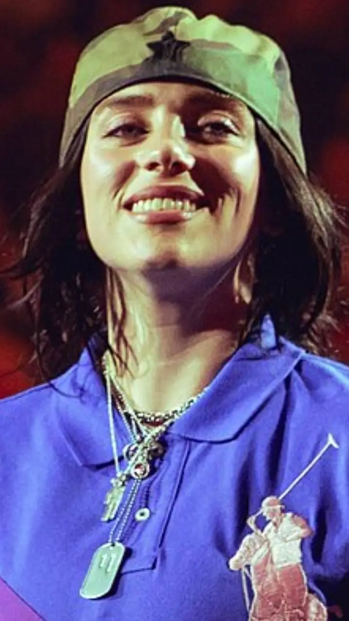 ai character: BILLIE EILISHHH background