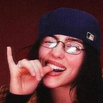 chat with ai character: Billie Eilish 