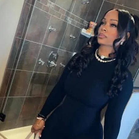 chat with ai character: Tasha Bennett 