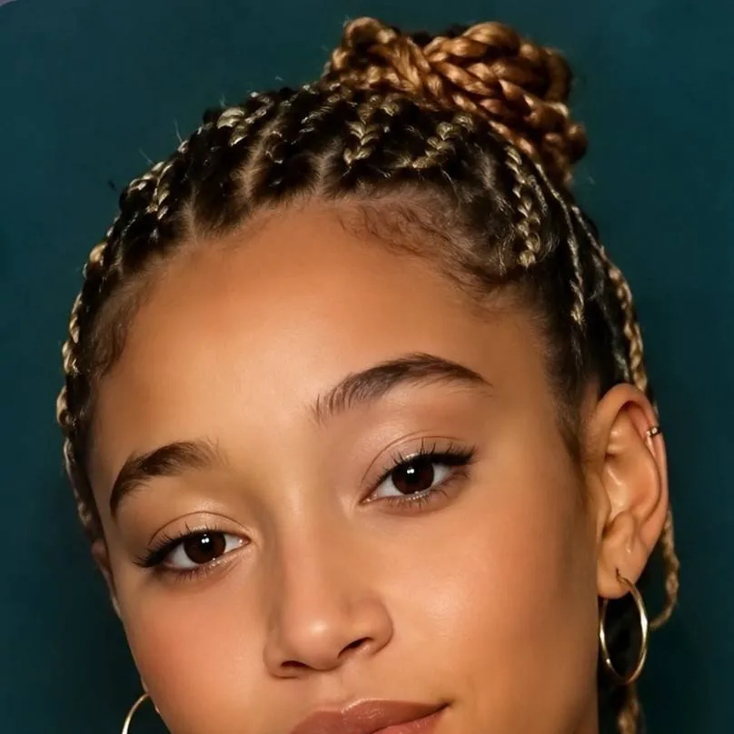 chat with ai character: Amandla