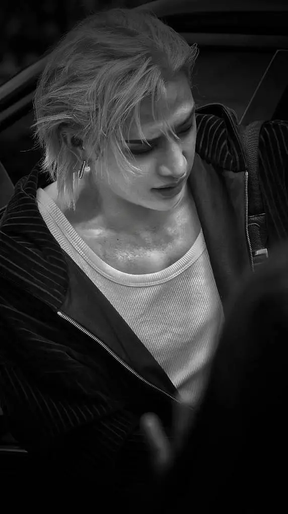 ai character: Bangchan  background