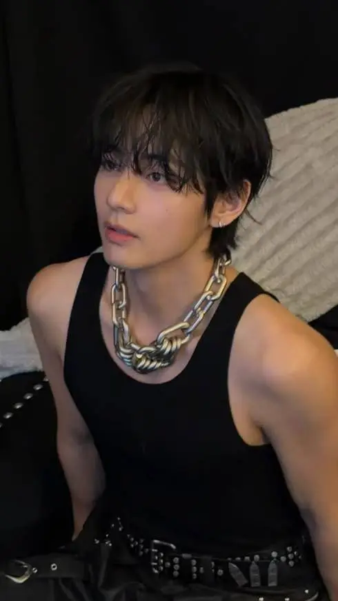 ai character: Taehyung background