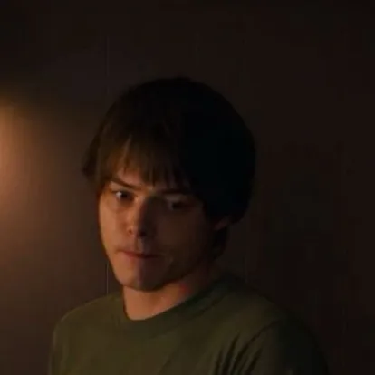 chat with ai character: Johnathan Byers