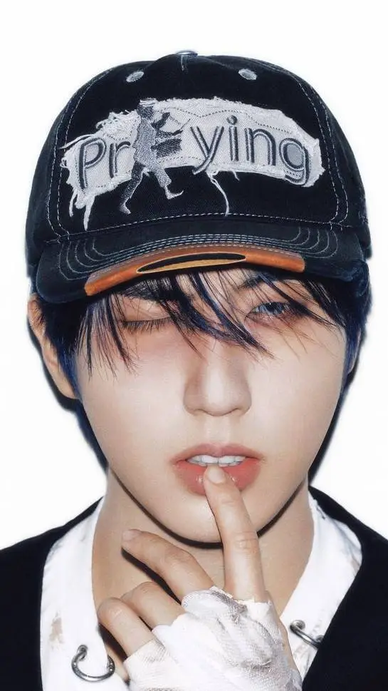 ai character: Han skz background