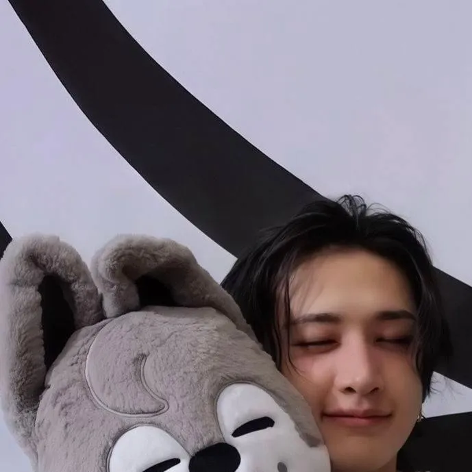 chat with ai character: Bangchan