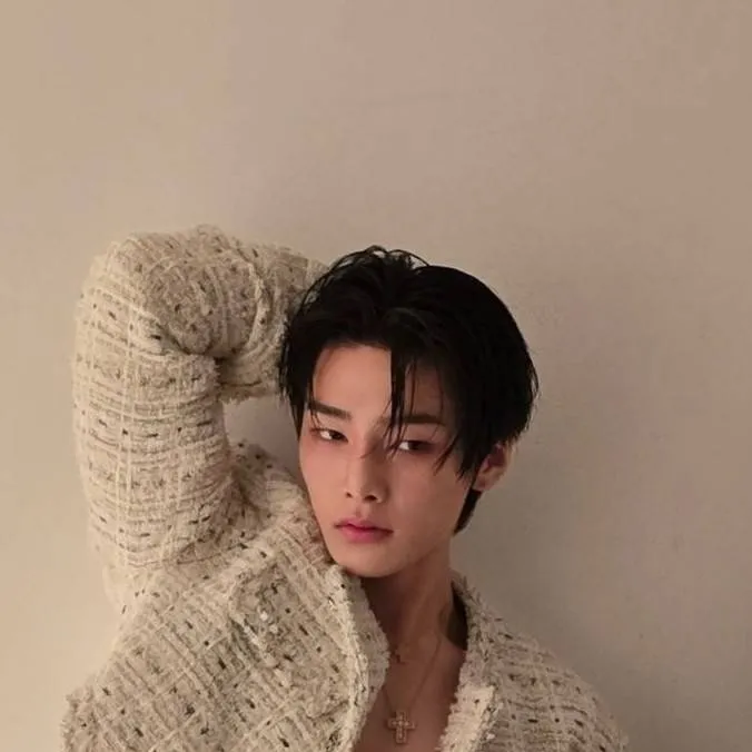 chat with ai character: ☆Yang Jeongin☆