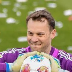 chat with ai character: Manuel Neuer