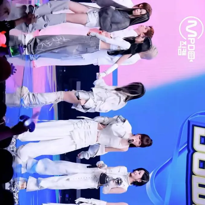 chat with ai character: m cont down