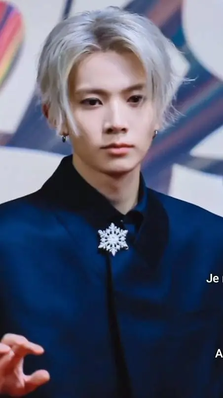 ai character: heeseug background