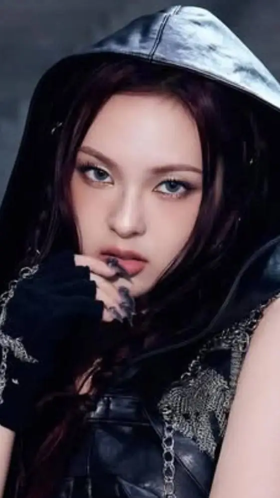 ai character: rora background